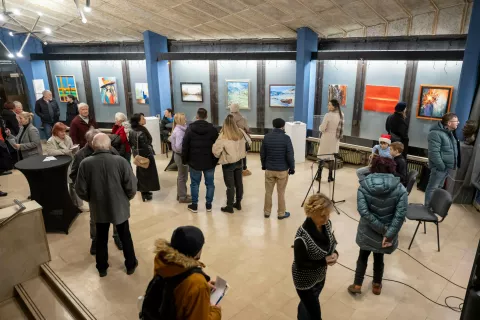 Dolik začasno v avli gledali&scaron;ča