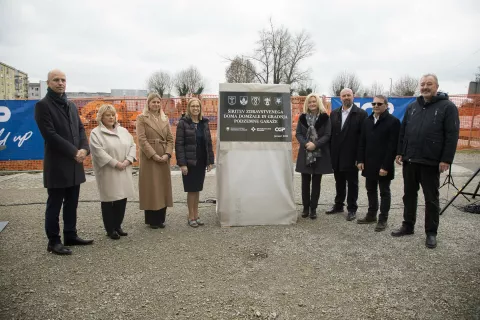 Pložitev temeljnega kamna Zdravstveni dom Domžale / Foto: Ale&scaron; Senožetnik