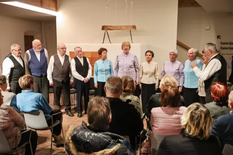koncert Pesmi za du&scaron;o samostojni koncert Ljudski pevci KD Hi&scaron;a čez cesto Milje in Gorenjski orgličarji gostje Blagnetova hi&scaron;a &Scaron;enčur / Foto: Tina Dokl