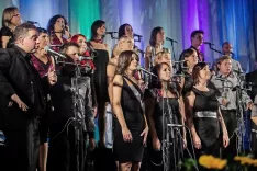 Zbor Perpetuum Jazzile je z vrhunskim nastopom ponovno navdu&scaron;il polno dvorano na Trati. / Foto: Matic Zorman / Foto: 