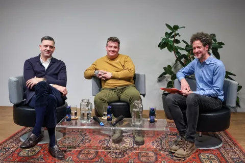 Strast, lopatica in nož