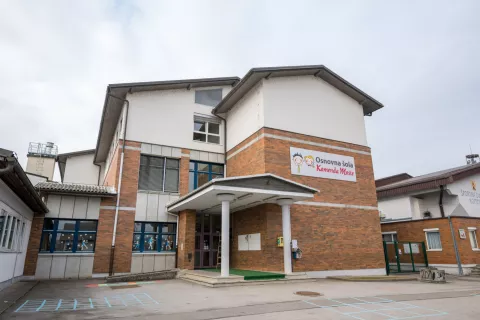 Očitki glede zaposlovanja na &scaron;oli