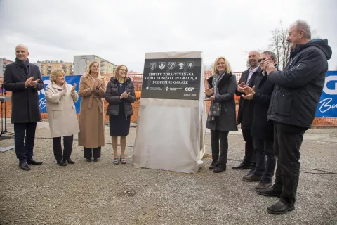 Pložitev temeljnega kamna Zdravstveni dom Domžale / Foto: Ale&scaron; Senožetnik