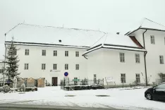 Znotraj gradu Dvor v centru Preddvora bo Grajska kavarna Preddvor gostila pogovorni večer. Tokrat se bo Ivka Sodnik pogovarjala z&nbsp;..... / Foto: Alenka Brun