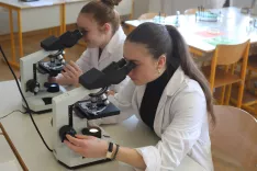 informativni dan Biotehni&scaron;ka &scaron;ola Strahinj Naklo dijaki srednja &scaron;ola izobraževanje učenje &scaron;olanje poklicna &scaron;ola smer gimnazija / Foto: Gorazd Kavčič