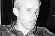 Polkovnik in nato brigadir Peter Zupan, poveljeval je gorenjskim teritorialcem med vojno leta 1991. Lažno obtožen in obsojen v aferi Patria, leta 2024 je bil končno sodno opro&scaron;čen vseh obtožb. / Foto: Arhiv Avtorja