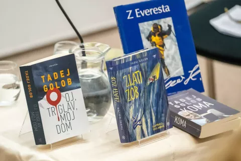 Beremo gore v planinskem muzeju