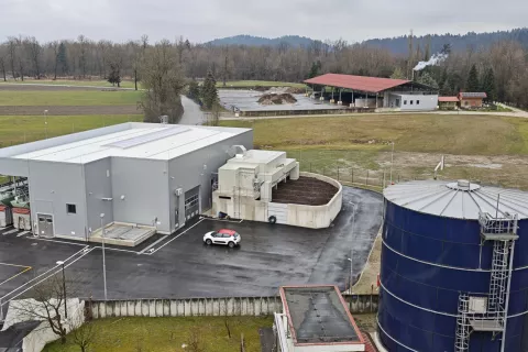 Zagon su&scaron;ilne naprave za blato