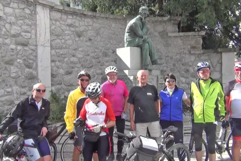 Vrhnika, spomenik Ivana Cankarja / Foto: Slavko Zupanc