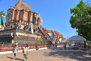 Tempelj Wat Chedi Luang v starem mestnem jedru Chiang Maia. / Foto: Neža Markelj