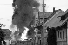 Bitka v Trzinu 27.junija 1991. / Foto: Joco Žnidar&scaron;ič, Fototeka Mnzs