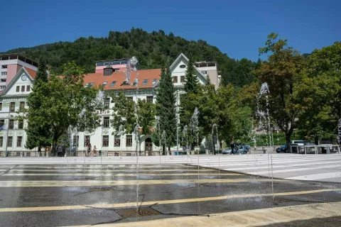Simbolična fotografija občina Jesenice trg Toneta Čufarja Jesenice / Foto: Nik Bertoncelj