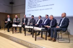 Stranke o gospodarstvu