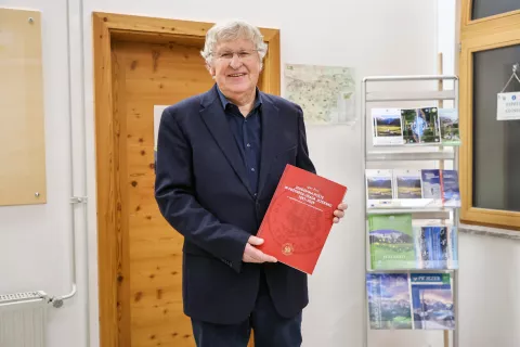 Po&scaron;tni žigi kot ogledalo časa