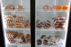 Pomembna dopolnilna dejavnost na Gorenjskem je tudi predelava mesa v mesne izdelke. / Foto: Cveto Zaplotnik