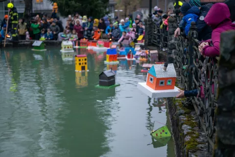 Delavnica izdelovanja barčic