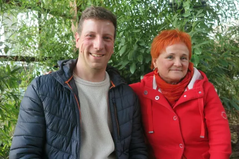 Dirigent Žiga Kert in predsednica zbora Rozi Sticker / Foto: Igor Kavčič