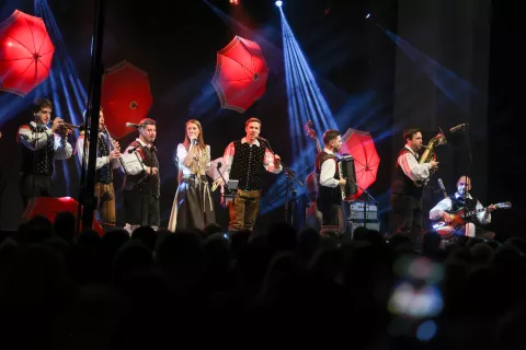 dobrodelni koncert Ansambel Sa&scaron;a Avsenika organizira Rotary klub Medvode za opremo medvo&scaron;kih gasilcev / Foto: Tina Dokl