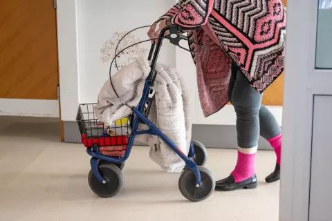 Simbolična fotografija upokojenci starej&scaron;i dom upokojencev / Foto: Nik Bertoncelj