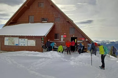 V dru&scaron;tvu optimistični