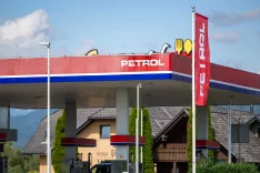 Petrol Lesce pred obnovo / Foto: Nik Bertoncelj