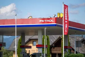 Petrol Lesce pred obnovo / Foto: Nik Bertoncelj