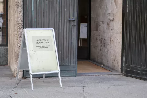 Volitve v državni zbor 2026 predčasno glasovanje občina Kranj / Foto: Tina Dokl