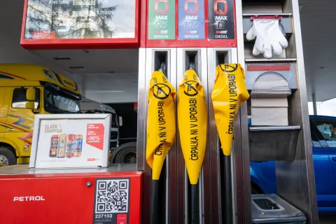 Simbolična fotografija - pomanjkanje goriva na Petrolovih črpalkah / Foto: Primož Pičulin