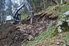 Na Kali&scaron;če v času gradnje po drugih poteh