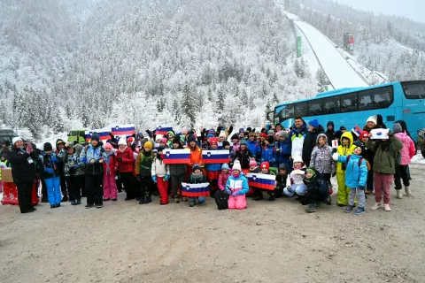 Slovenski otroci iz zamejstva v četrtek v Planici / Foto: Foto: Uszs 