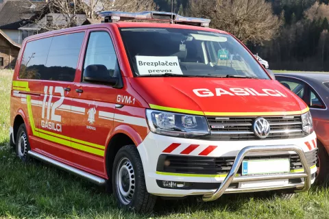 sprejem Nika in Domen Prevc Dolenja vas občina Železniki gasilsko vozilo PGD Bukovica / Foto: Tina Dokl