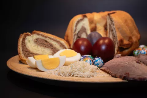 pirhi, velika noč, velikonočni zajtrk / Foto: Peter Ko&scaron;enina