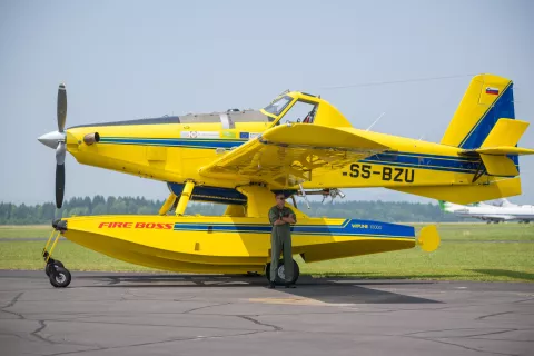 Dogodek ob koncu projekta Nakup letal za ga&scaron;enje Air Tractor na voja&scaron;ki plo&scaron;čadi letali&scaron;ča Ljubljana / Foto: Primož Pičulin