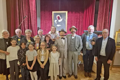 Ivana in Ivan na podbre&scaron;kem odru