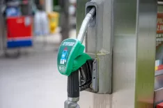 Bencinski servis Petrol Podkoren Kranjska Gora / Foto: Nik Bertoncelj