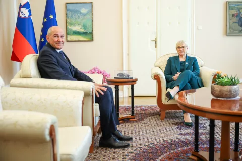 Pogovor predsednice republike s poslansko skupino SDS: predsednica republike Nata&scaron;a Pirc Musar in predsednik SDS Janez Jan&scaron;a / Foto: Daniel Novaković/sta