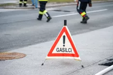 Simbolična fotografija Gorenjska Gasilci opozorilni znak / Foto: Nik Bertoncelj