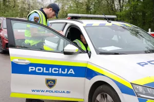 policija nadzor prometa merjenje hitrosti hitrost alkotest / Foto: Tina Dokl