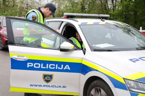 policija nadzor prometa merjenje hitrosti hitrost alkotest / Foto: Tina Dokl