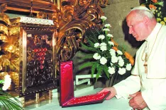 Na Brezjah spomin na papežev obisk