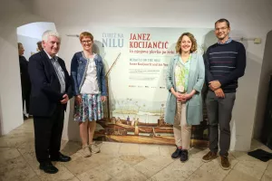 odprtje razstava Janez Kocijančič čudež na Nilu, galerija Pre&scaron;ernova hi&scaron;a Kranj / Foto: Tina Dokl