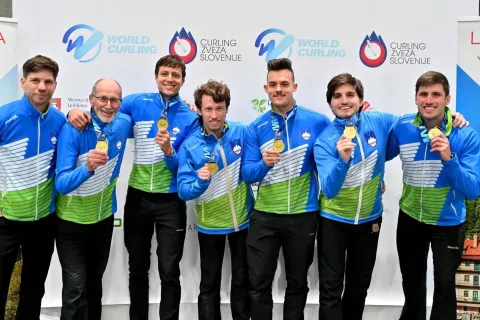 Na sliki z leve: Žiga Babič (pomočnik trenerja), Mitja Resman (trener), Marko Harb, Noel Gregori, Simon Langus, Bine Sever in &Scaron;tefan Sever. / Foto: Dinc