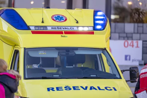 Dan varnosti Radovljica 2025na fotografiji re&scaron;evalno vozilo NMP BledSimbolična fotografija Re&scaron;evalno vozilo in prva pomoč / Foto: Nik Bertoncelj