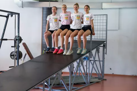 SZS Smučarski skoki ženske trening skakalnica Kranj z leve Nika Prevc, Taja Bodlaj, Maja Kovačič in Katra Komar / Foto: Tina Dokl