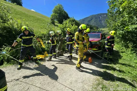 Jezerski gasilci na mednarodni gasilski vaji v Železni Kapli