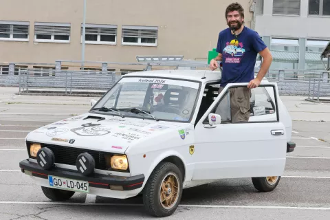 Blaž Ko&scaron;ir na pot z Yugom / Foto: Tina Dokl