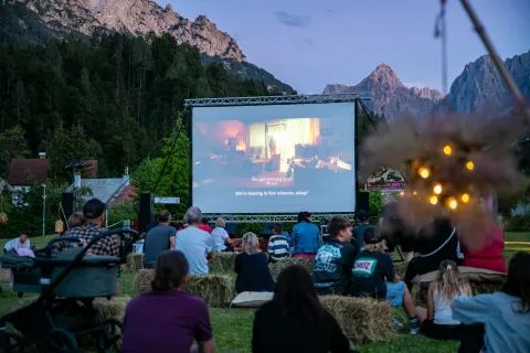 Prvi mednarodni otro&scaron;ki filmski festival Kranjska Gora Slovenija - otvoritev premierna izvedbe festivalaPark miru, Kranjska Gora, 3. julij 2026 / Foto: Nik Bertoncelj