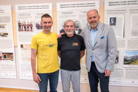 Otvoritev razstave Ladislava Jiraska z naslovom Če&scaron;ka koča in če&scaron;ko-slovensko planinsko sodelovanje / Foto: Primož Pičulin