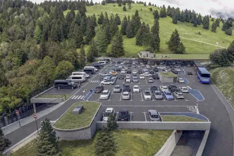 Garaža na Krvavcu / Foto: UB urbanistični biro
