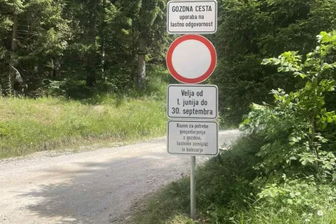 Pod Golico prepoved vožnje do Suhega sedla